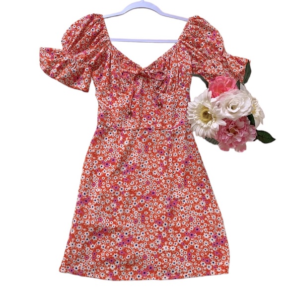 Skylar + Madison Floral Dress - Picture 4 of 7